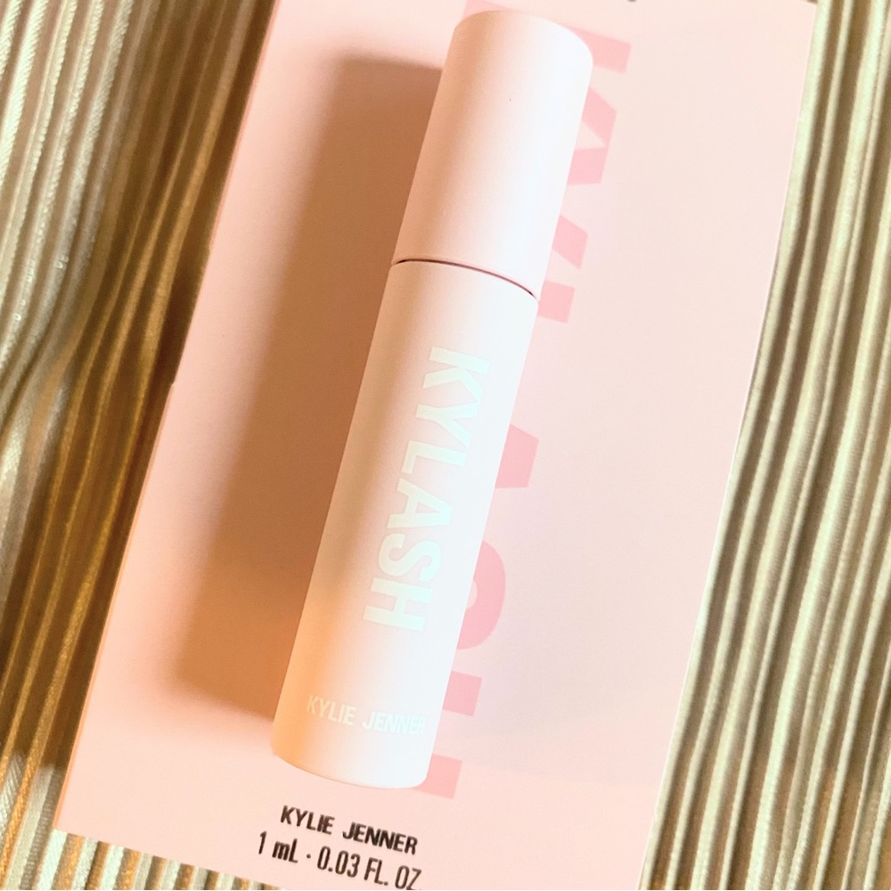 Kylie Cosmetics Kylash Volume Mascara 1ml Travel Size